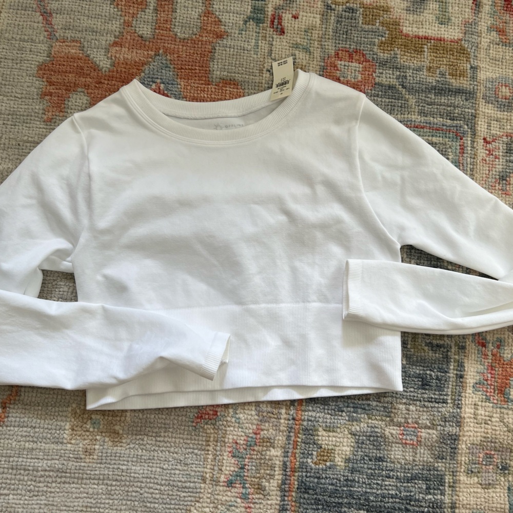 White long sleeve workout aerie top
